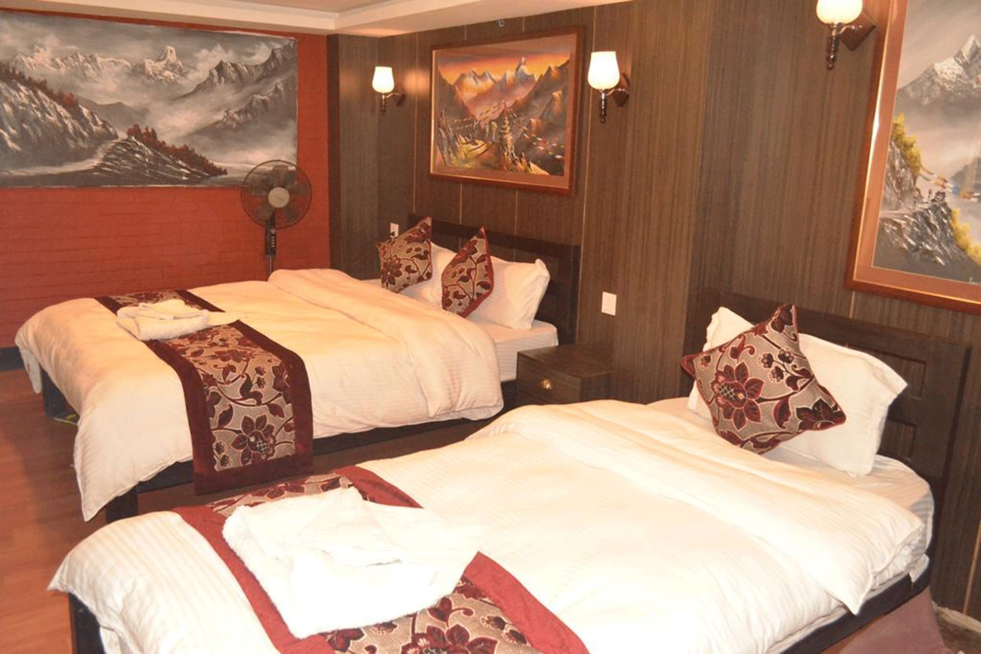 Hotel Holiday Inn Kathmandu Buitenkant foto